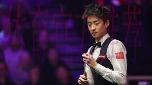 吴宜泽:我的球杆皮头和爸爸是有感情的 吴宜泽:我的球杆皮头和爸爸是有感情的